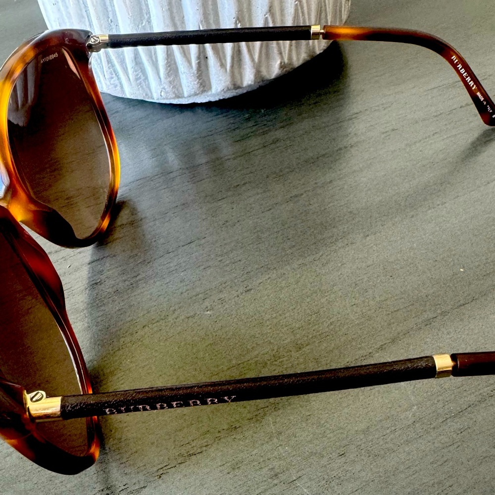 Burberry sunglasses